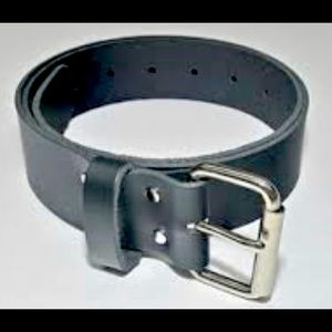 Authentic leather belts.
